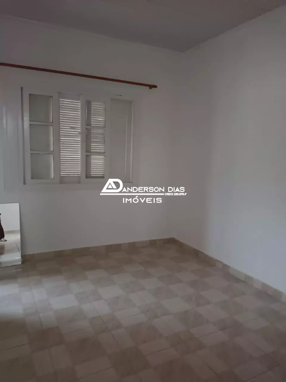 Casa recém reformada com 2 dormitórios para aluguel definitivo, por 1.700 - Poiares - Caraguatatuba/SP